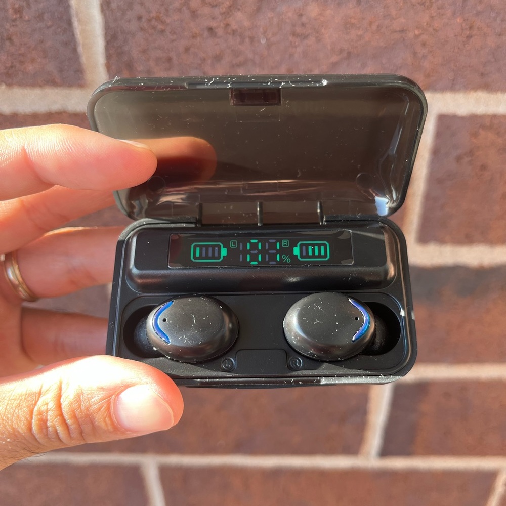 Wireless Headset - Picture 6 of 14